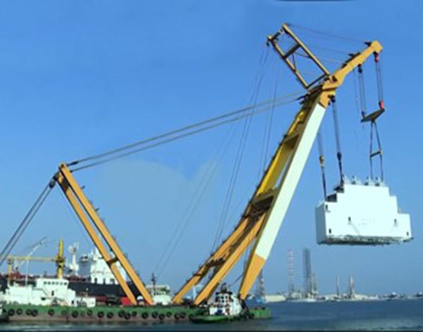 Floating crane ship